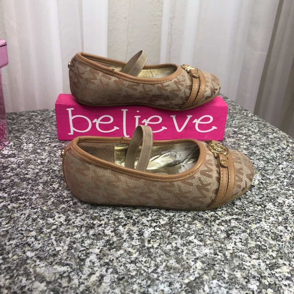 MK FLATS